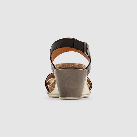 Made in Portugal Genuine Leather Wedge Sandal - Picture 5 of 6